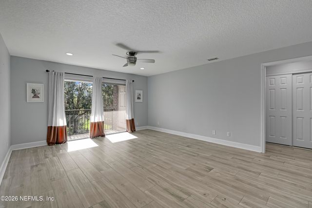 4915 BAYMEADOWS Road 8H, Jacksonville, FL 32217