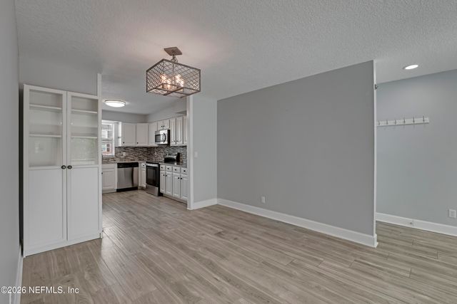 4915 BAYMEADOWS Road 8H, Jacksonville, FL 32217