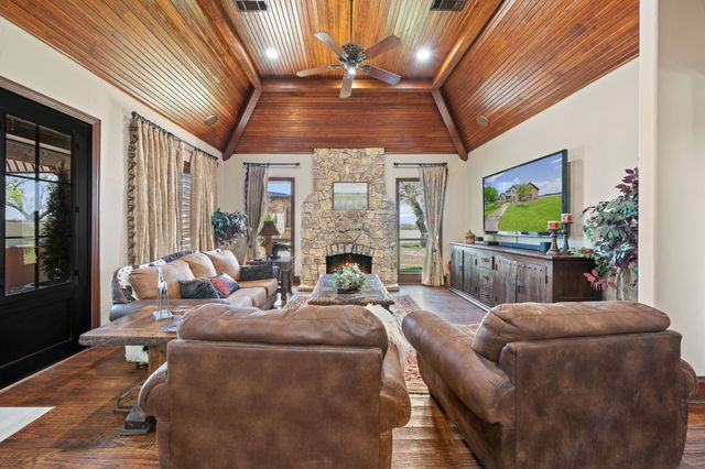 2454 380 W State Highway, Jacksboro, TX 76458