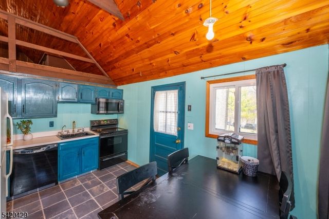 31 Plum Tree Rd, Vernon Twp., NJ 07462