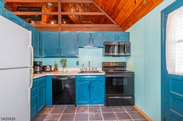 31 Plum Tree Rd, Vernon Twp., NJ 07462