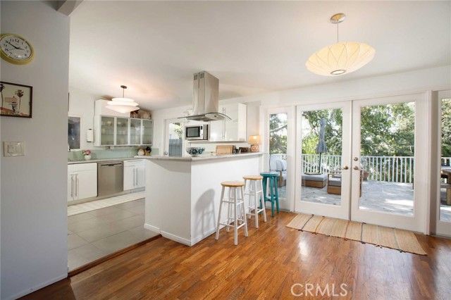 3122 Oakcrest, Los Angeles, CA 90068