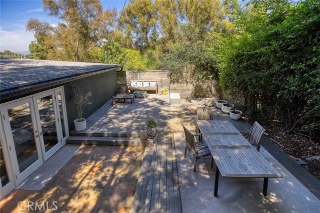 3122 Oakcrest, Los Angeles, CA 90068