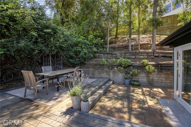 3122 Oakcrest, Los Angeles, CA 90068