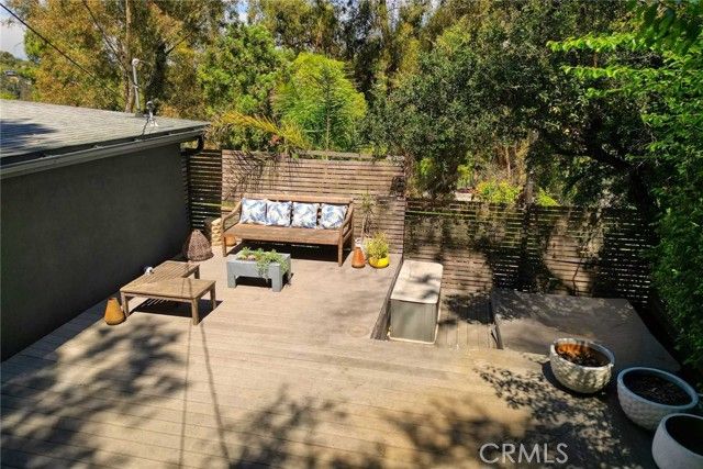 3122 Oakcrest, Los Angeles, CA 90068
