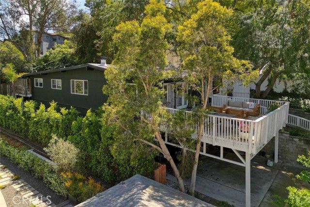 3122 Oakcrest, Los Angeles, CA 90068