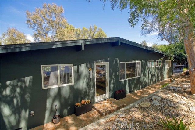 3122 Oakcrest, Los Angeles, CA 90068
