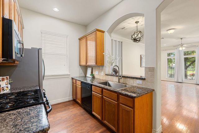 9036 Lakes At 610 Drive, Houston, TX 77054