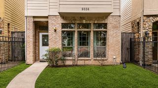 9036 Lakes At 610 Drive, Houston, TX 77054