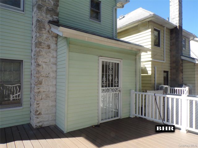 1821 E 27th Street, Brooklyn, NY 11229
