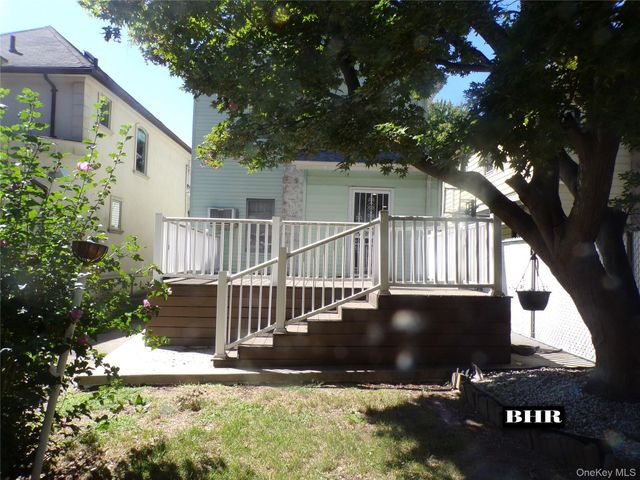 1821 E 27th Street, Brooklyn, NY 11229