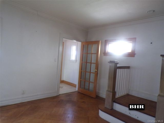 1821 E 27th Street, Brooklyn, NY 11229