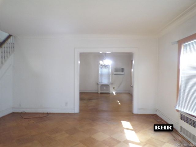 1821 E 27th Street, Brooklyn, NY 11229