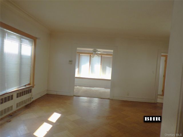 1821 E 27th Street, Brooklyn, NY 11229