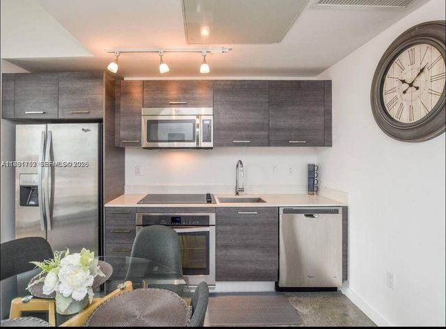 151 SE 1st St 2104, Miami, FL 33131