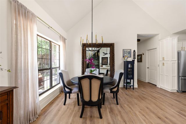 39 Pebblebrook LN, Wimberley, TX 78676