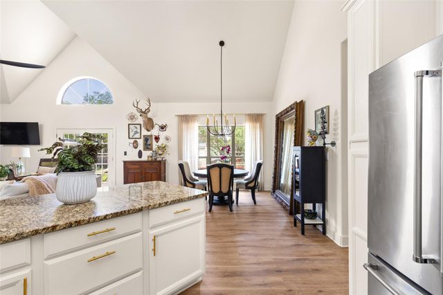 39 Pebblebrook LN, Wimberley, TX 78676