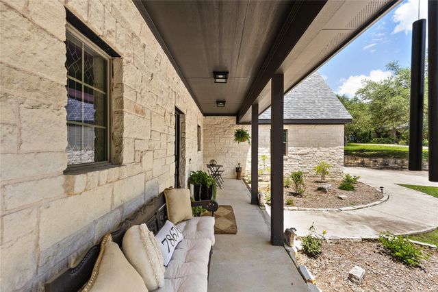 39 Pebblebrook LN, Wimberley, TX 78676