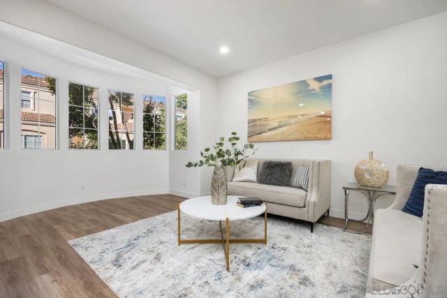 5125 Renaissance Ave B, San Diego, CA 92122