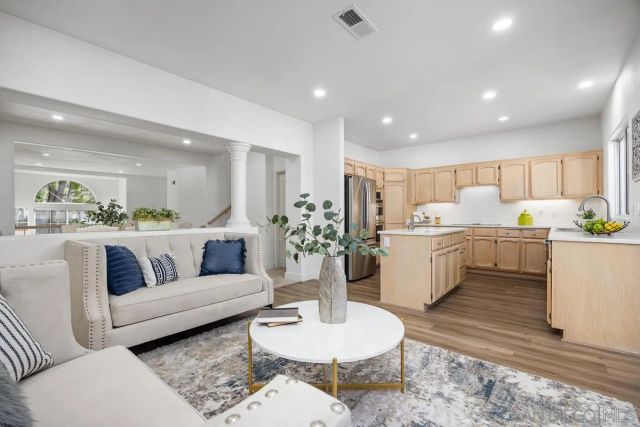 5125 Renaissance Ave B, San Diego, CA 92122