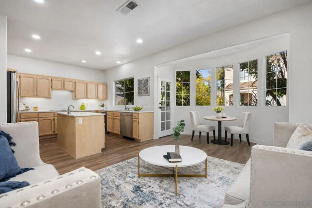 5125 Renaissance Ave B, San Diego, CA 92122