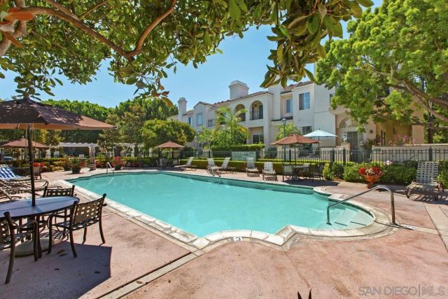 5125 Renaissance Ave B, San Diego, CA 92122