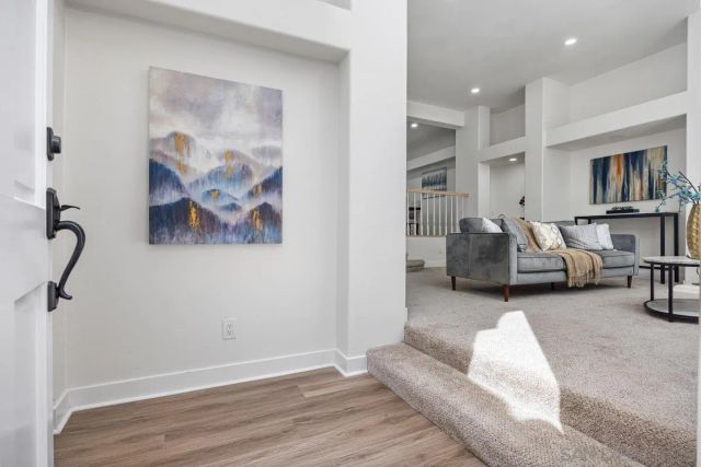 5125 Renaissance Ave B, San Diego, CA 92122