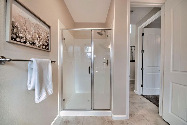 824 River Pointe Cir, Oakdale, CA 95361