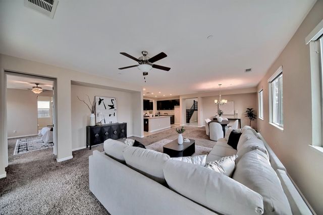 824 River Pointe Cir, Oakdale, CA 95361