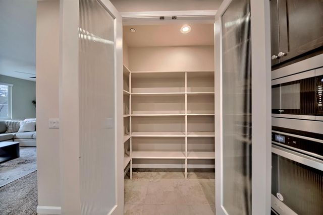 824 River Pointe Cir, Oakdale, CA 95361