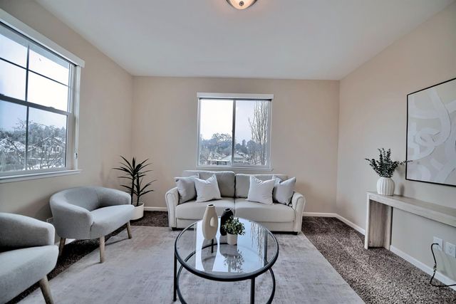 824 River Pointe Cir, Oakdale, CA 95361