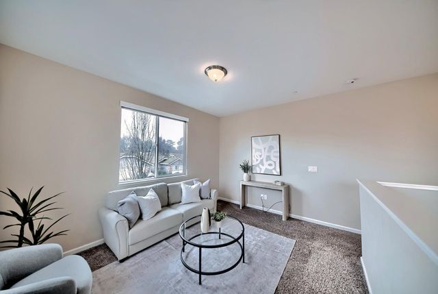 824 River Pointe Cir, Oakdale, CA 95361