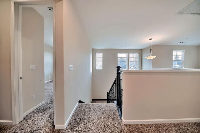 824 River Pointe Cir, Oakdale, CA 95361