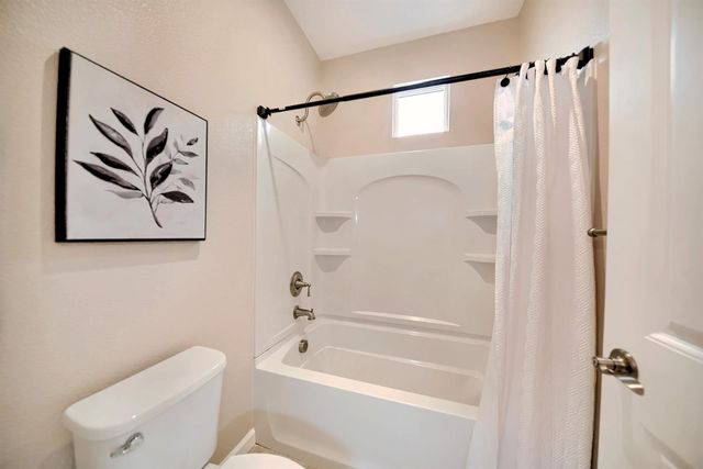 824 River Pointe Cir, Oakdale, CA 95361