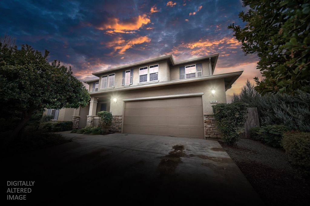 824 River Pointe Cir, Oakdale, CA 95361
