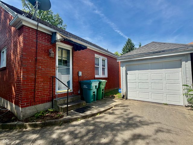 1444 Walnut Street, New Castle, IN 47362