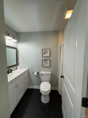 1369 Timberlake Drive, Lynchburg, VA 24502