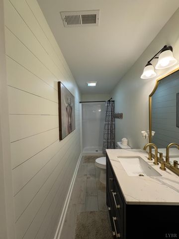 1369 Timberlake Drive, Lynchburg, VA 24502