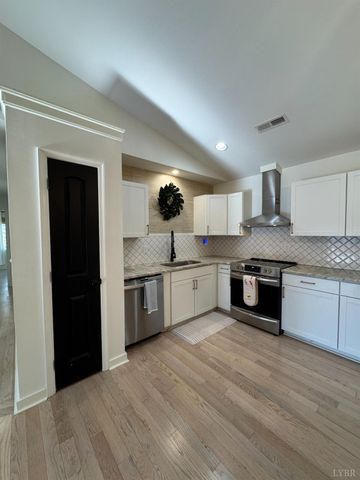 1369 Timberlake Drive, Lynchburg, VA 24502