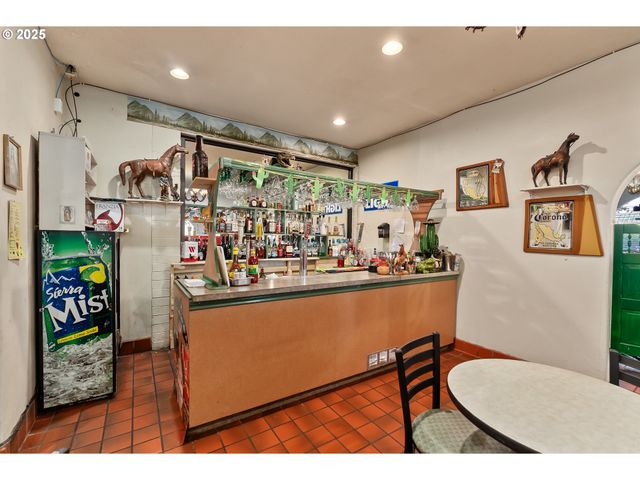 1347 Ne STEPHENS St, Roseburg, OR 97470