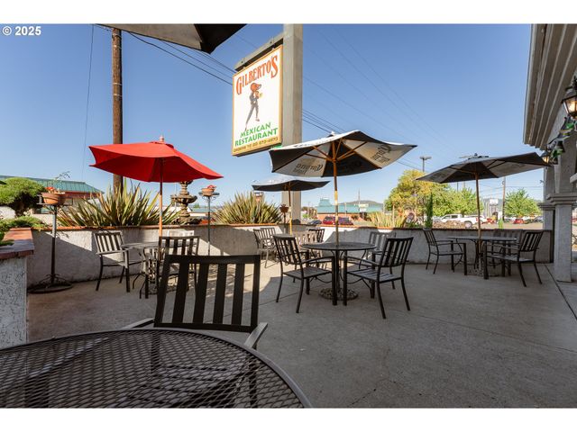 1347 Ne STEPHENS St, Roseburg, OR 97470