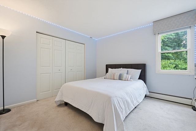 11 Weatherstone Dr 11, Worcester, MA 01604