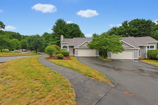 11 Weatherstone Dr 11, Worcester, MA 01604