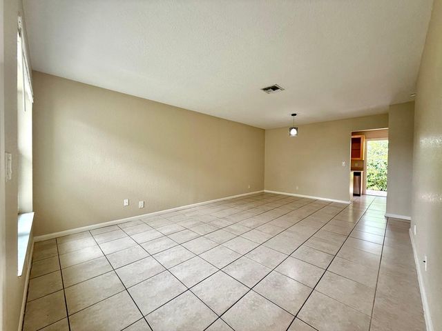 8746 Sunset Drive, Palm Beach Gardens, FL 33410