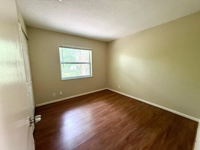 8746 Sunset Drive, Palm Beach Gardens, FL 33410