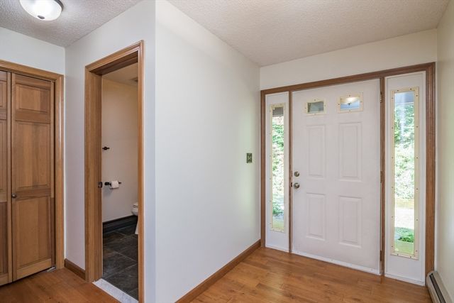 35 Old Stagecoach Dr, Monson, MA 01057