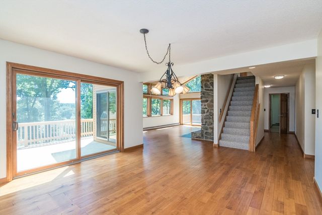 35 Old Stagecoach Dr, Monson, MA 01057