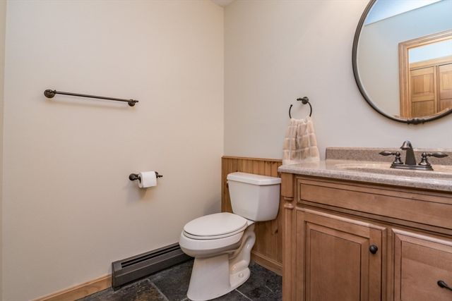 35 Old Stagecoach Dr, Monson, MA 01057
