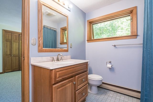 35 Old Stagecoach Dr, Monson, MA 01057