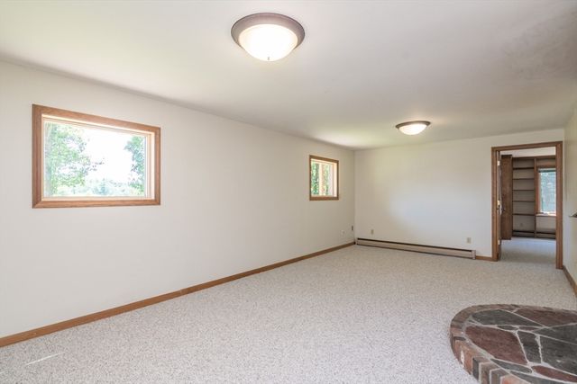 35 Old Stagecoach Dr, Monson, MA 01057